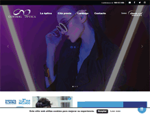 Tablet Screenshot of centralopticabenavente.com